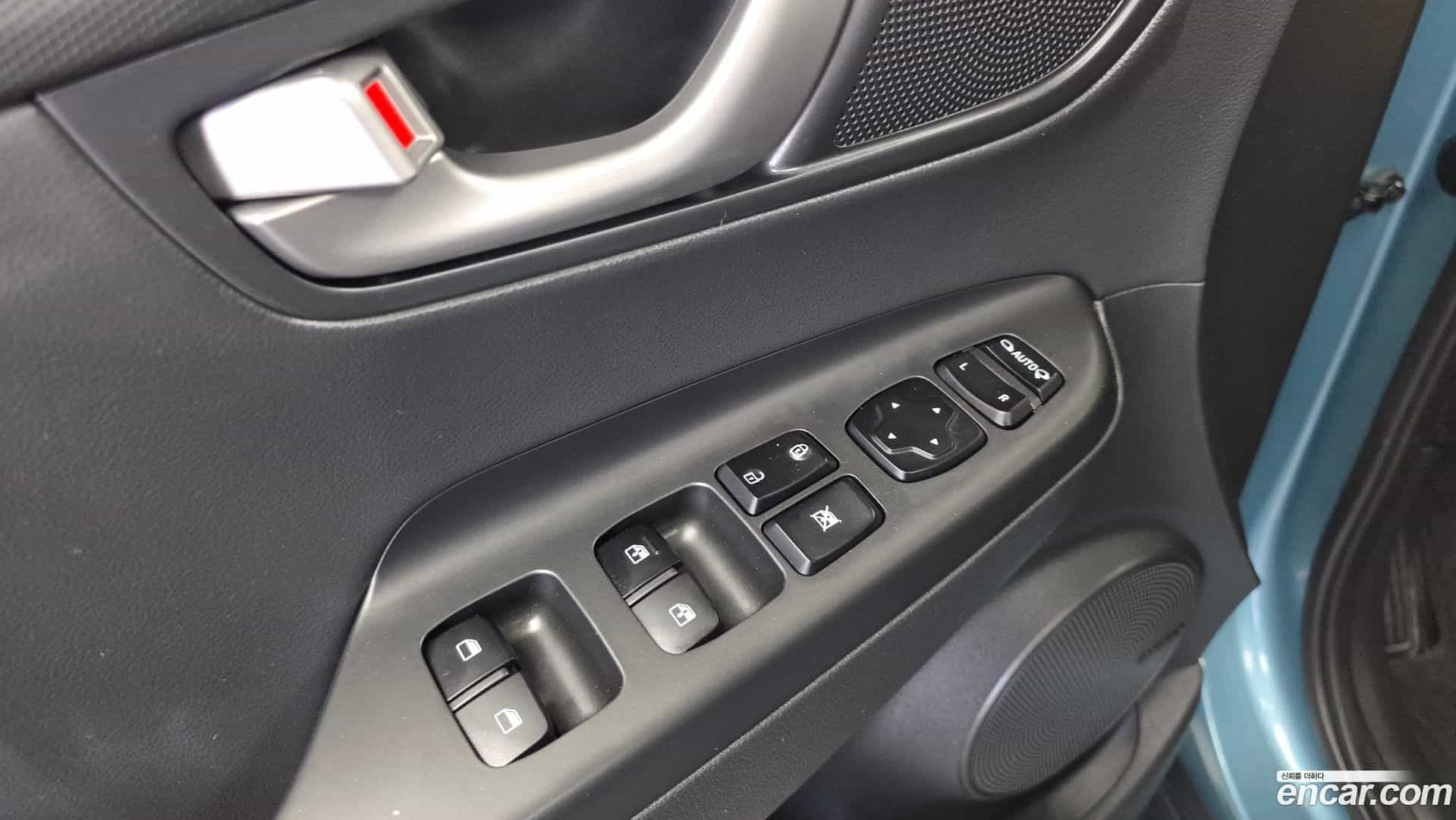 Kona Hyundai 2018.0-INNER-036