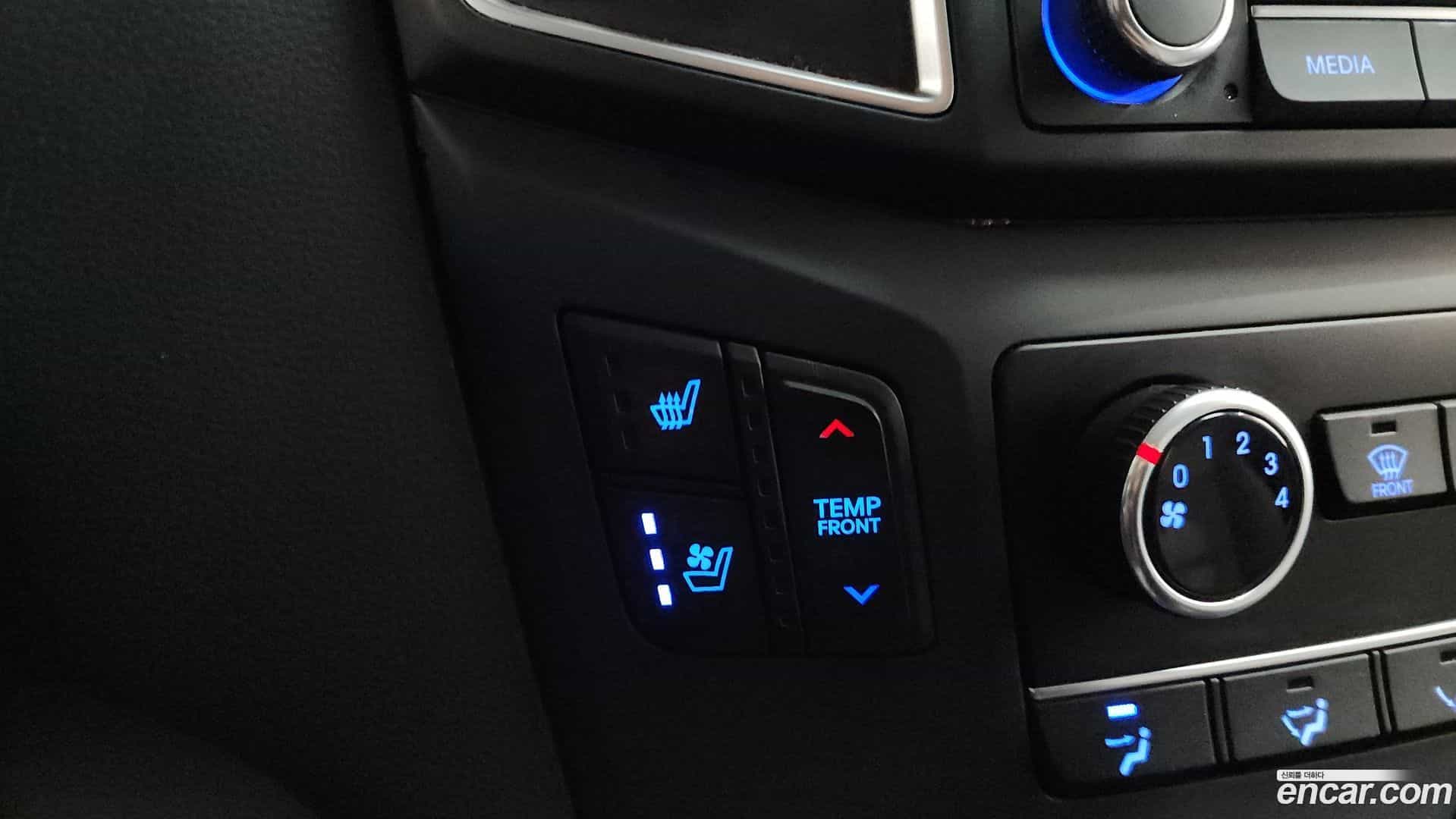 Starex Hyundai 2020.1-OPTION-040