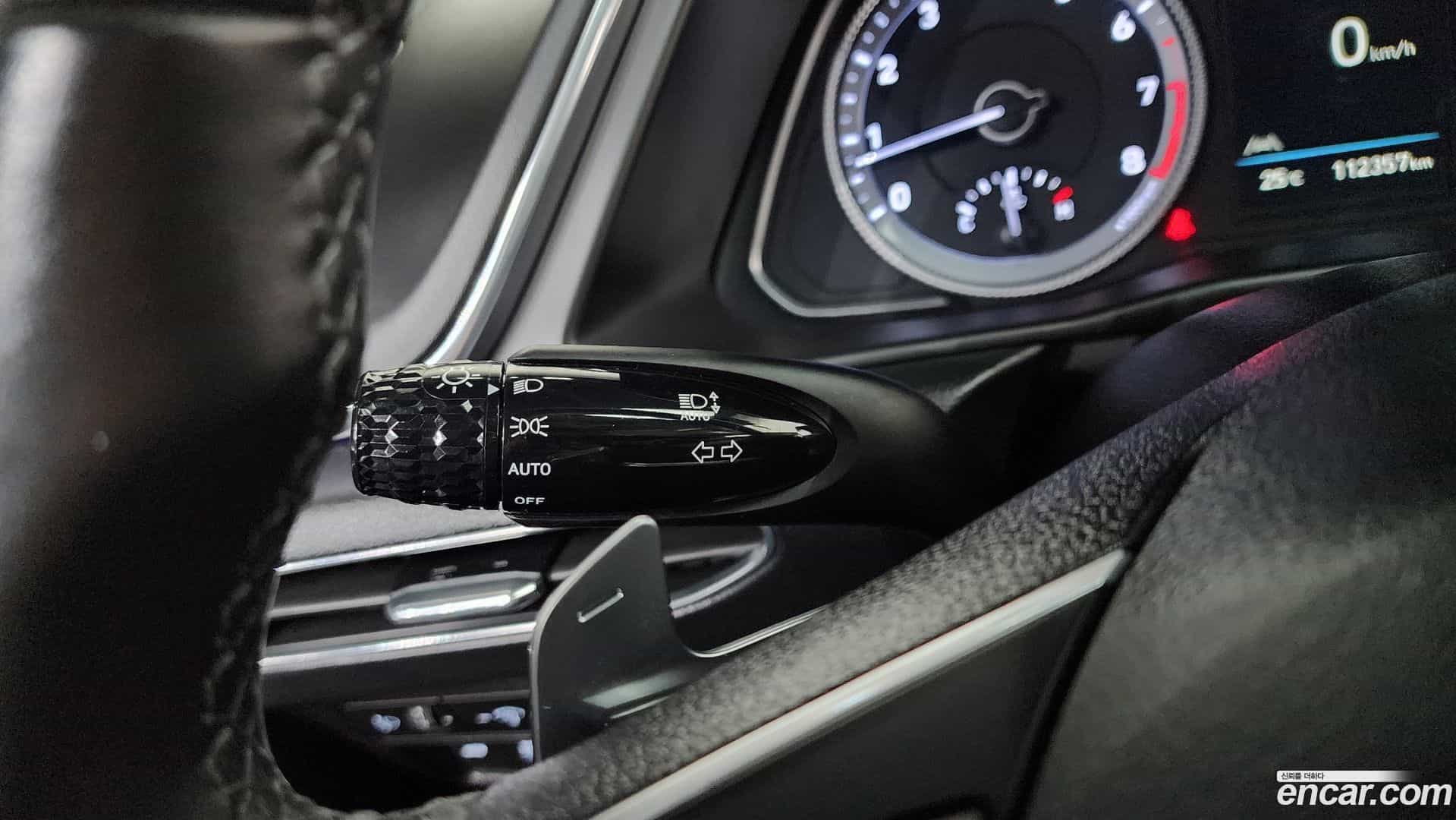 Sonata Hyundai 2023.1-OPTION-043