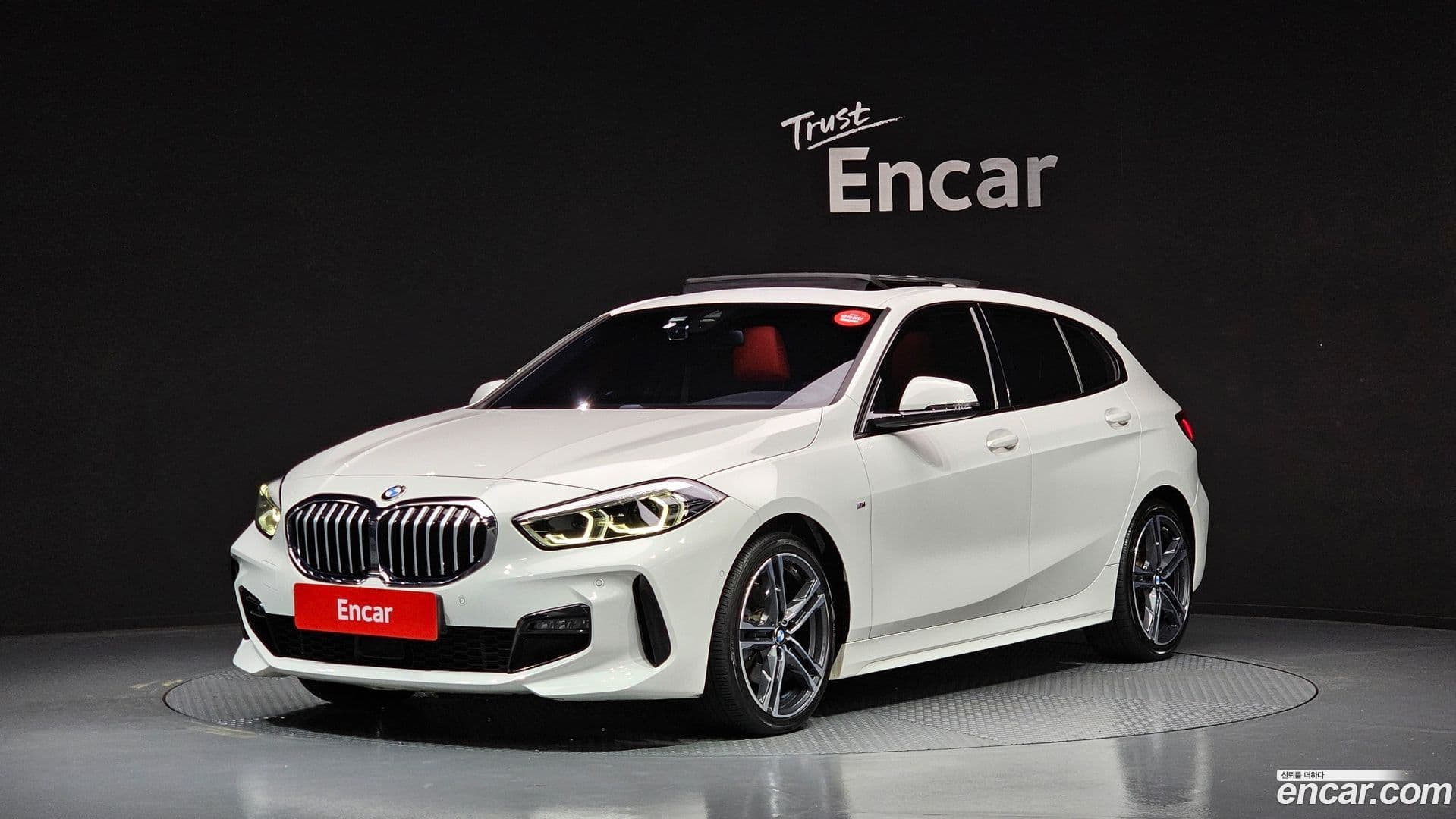 Main__Slider__Photo:1-Series BMW 2021.6-0