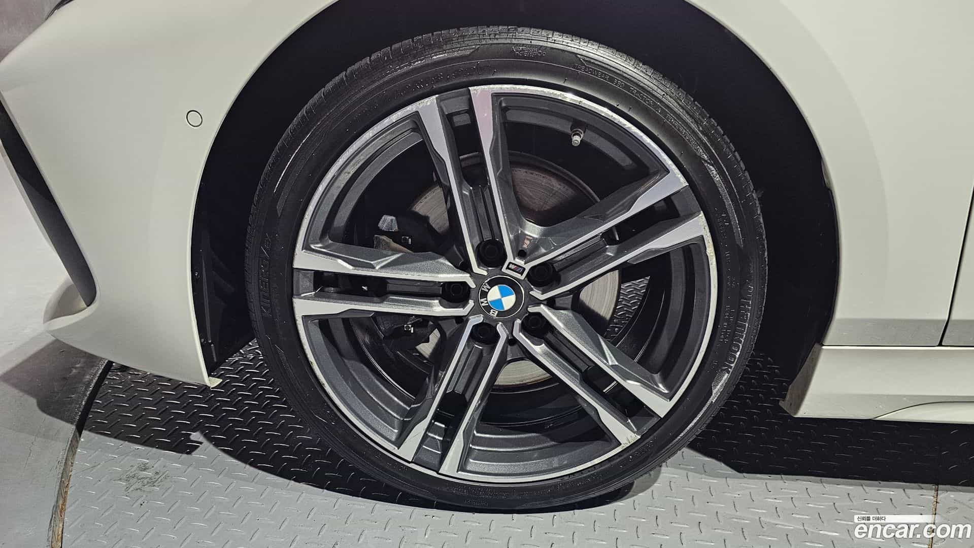 1-Series BMW 2021.6-OUTER-005