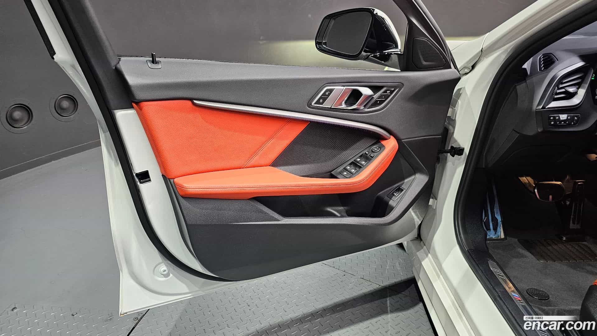 1-Series BMW 2021.6-INNER-034