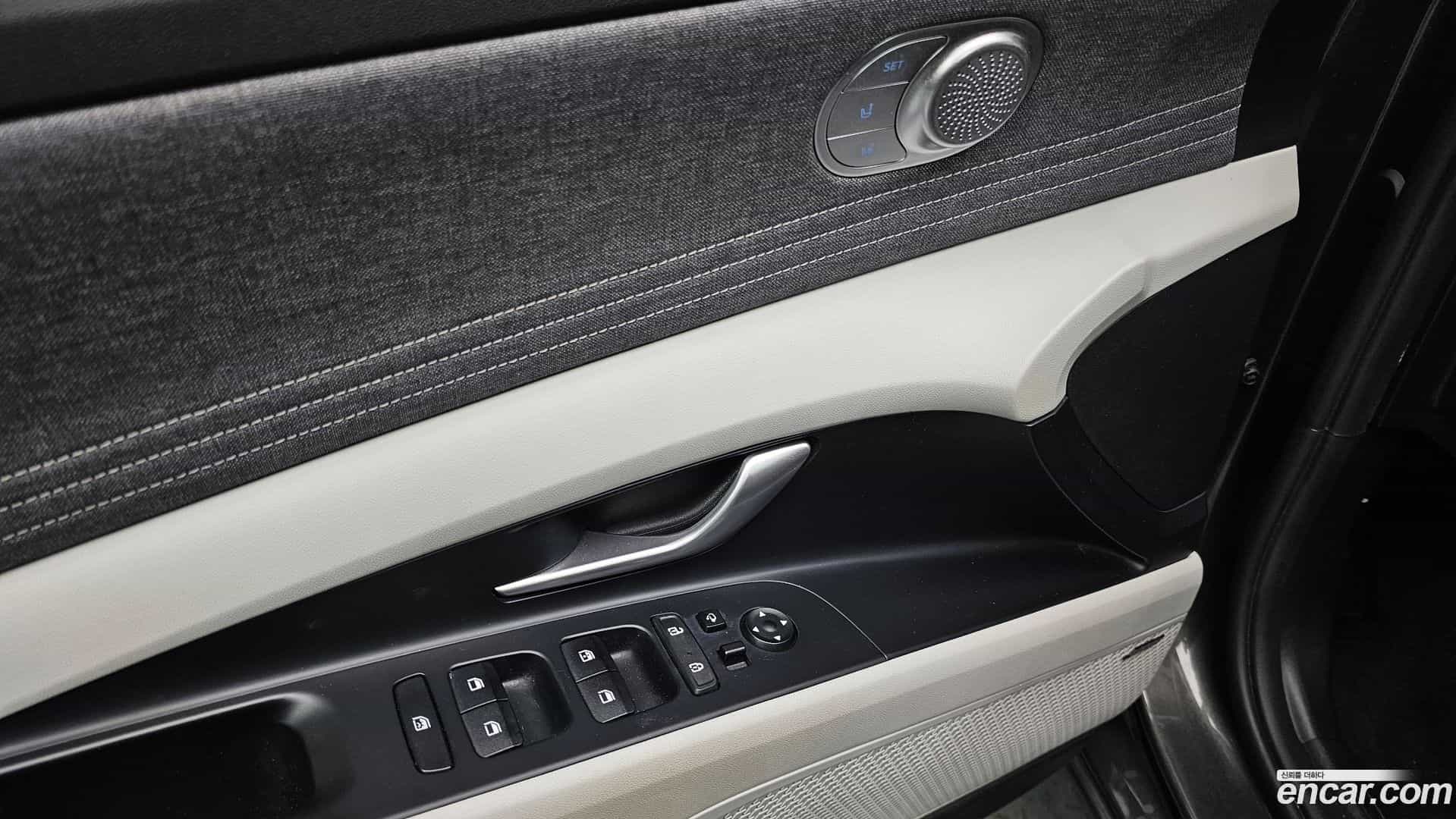 AVANTE Hyundai 2021.2-OPTION-017