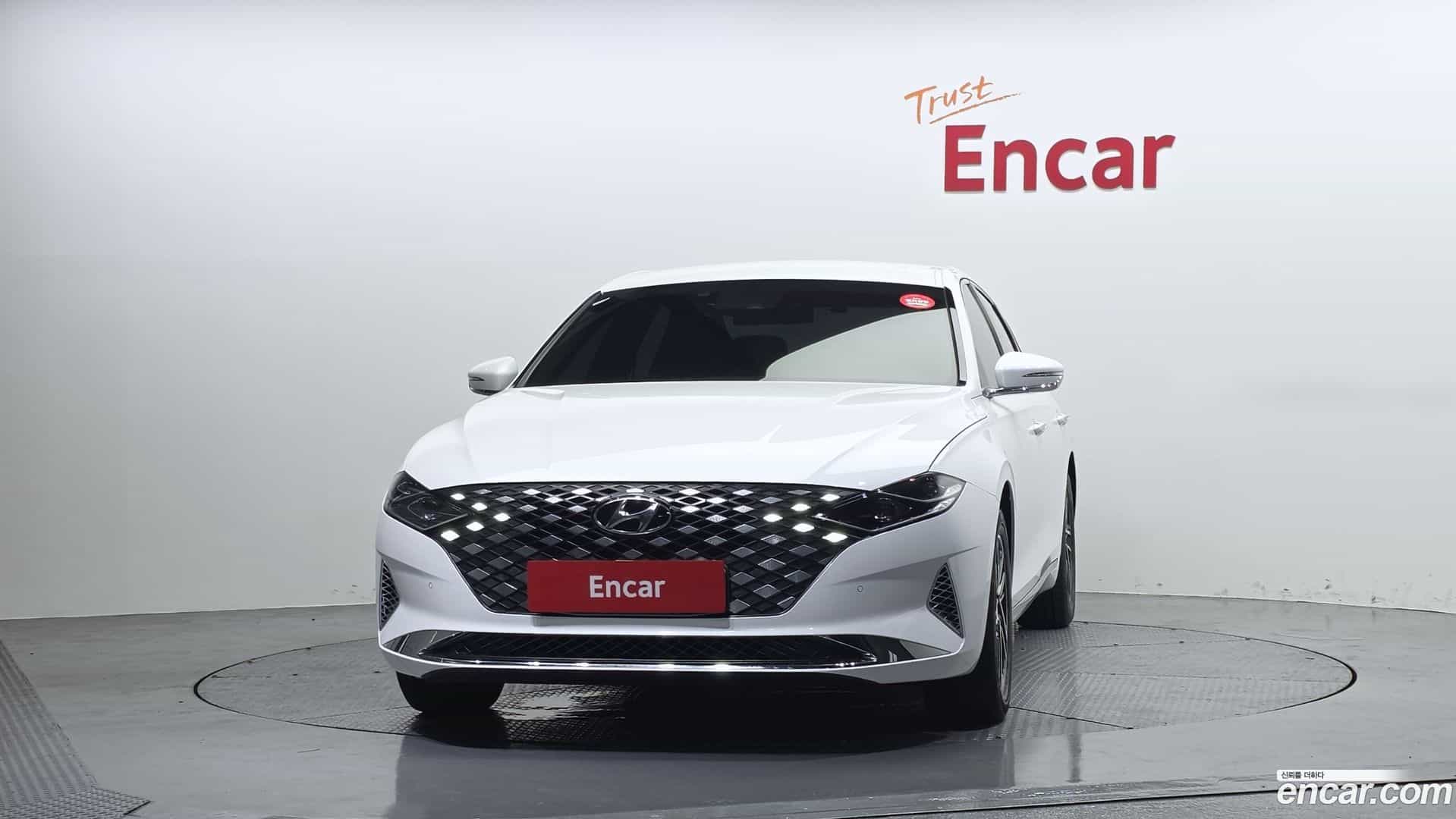 Grandeur Hyundai 2022.7-OUTER-003