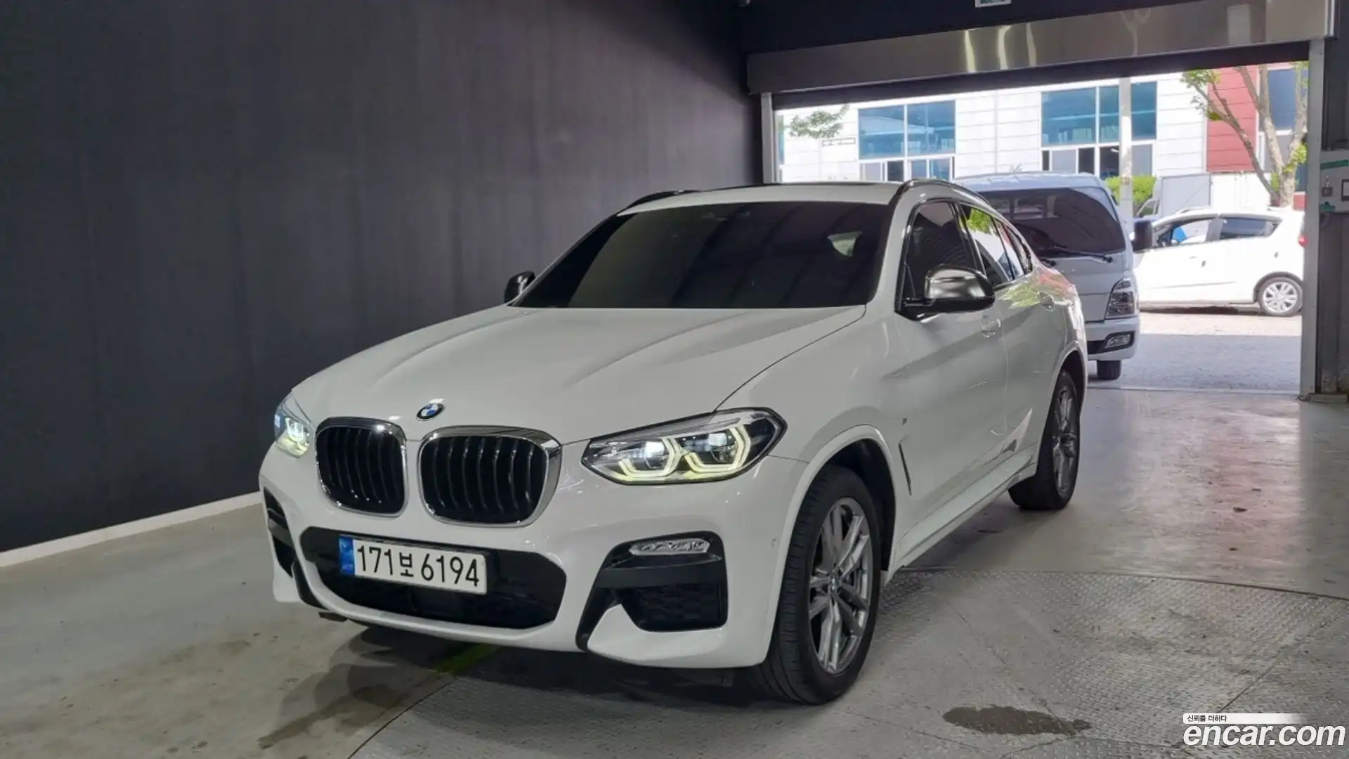 X4 BMW 2019.3-OUTER-001