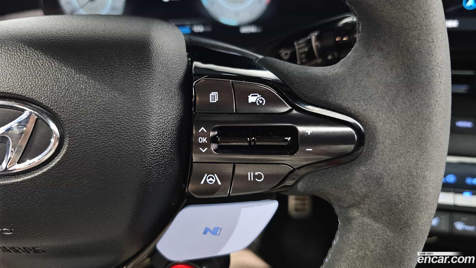 AVANTE Hyundai 2022.0-OPTION-043