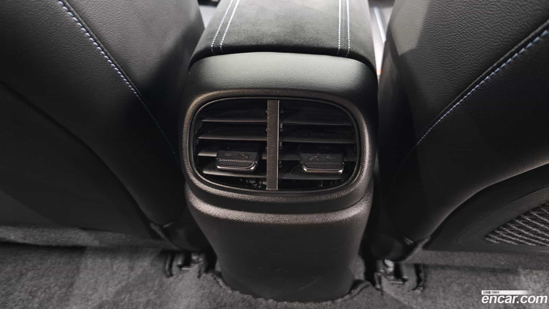 AVANTE Hyundai 2022.0-OPTION-044