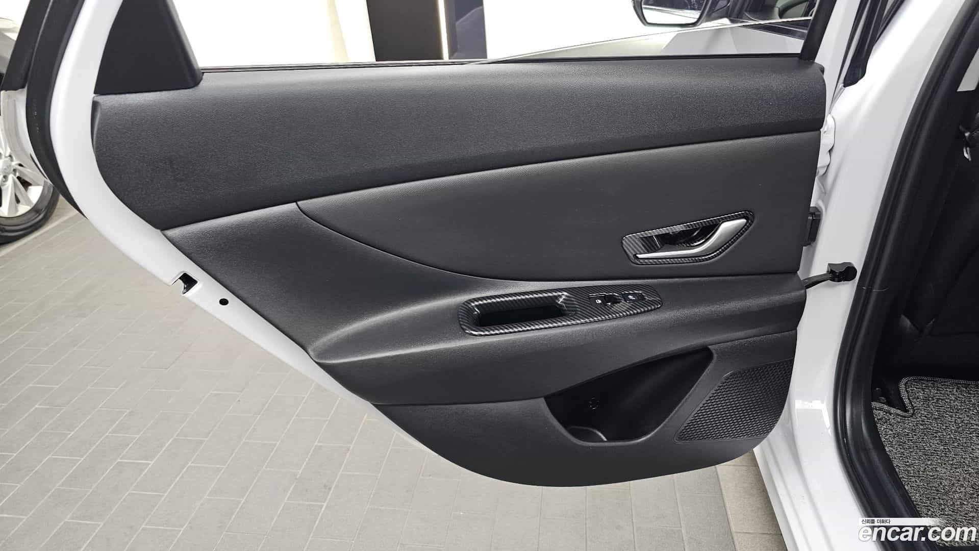 AVANTE Hyundai 2021.4-INNER-035