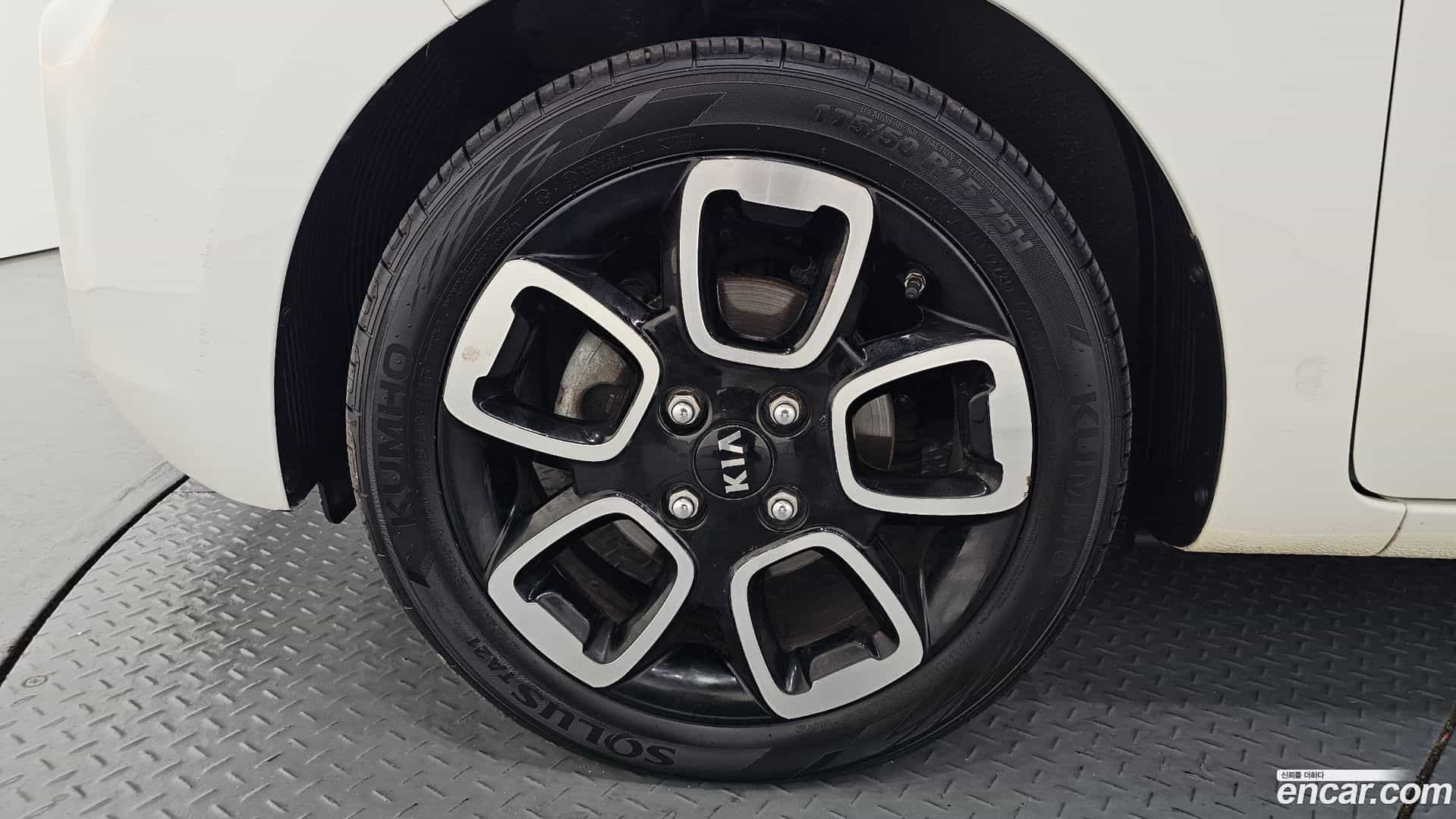 RAY Kia 2018.1-OUTER-005