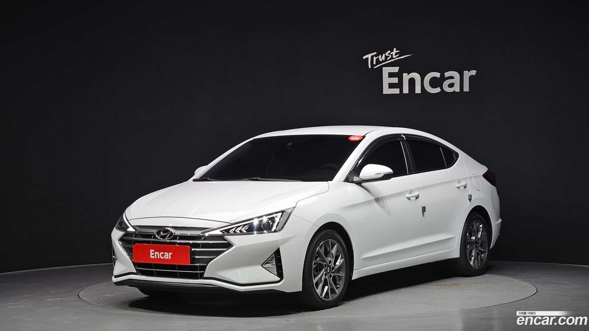 AVANTE Hyundai 2019.7-OUTER-001