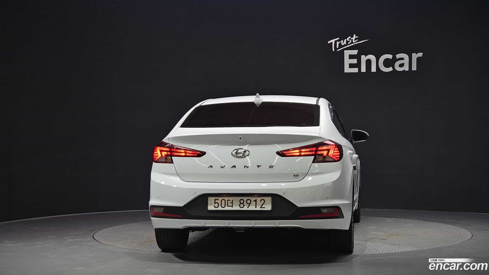 AVANTE Hyundai 2019.7-OUTER-004