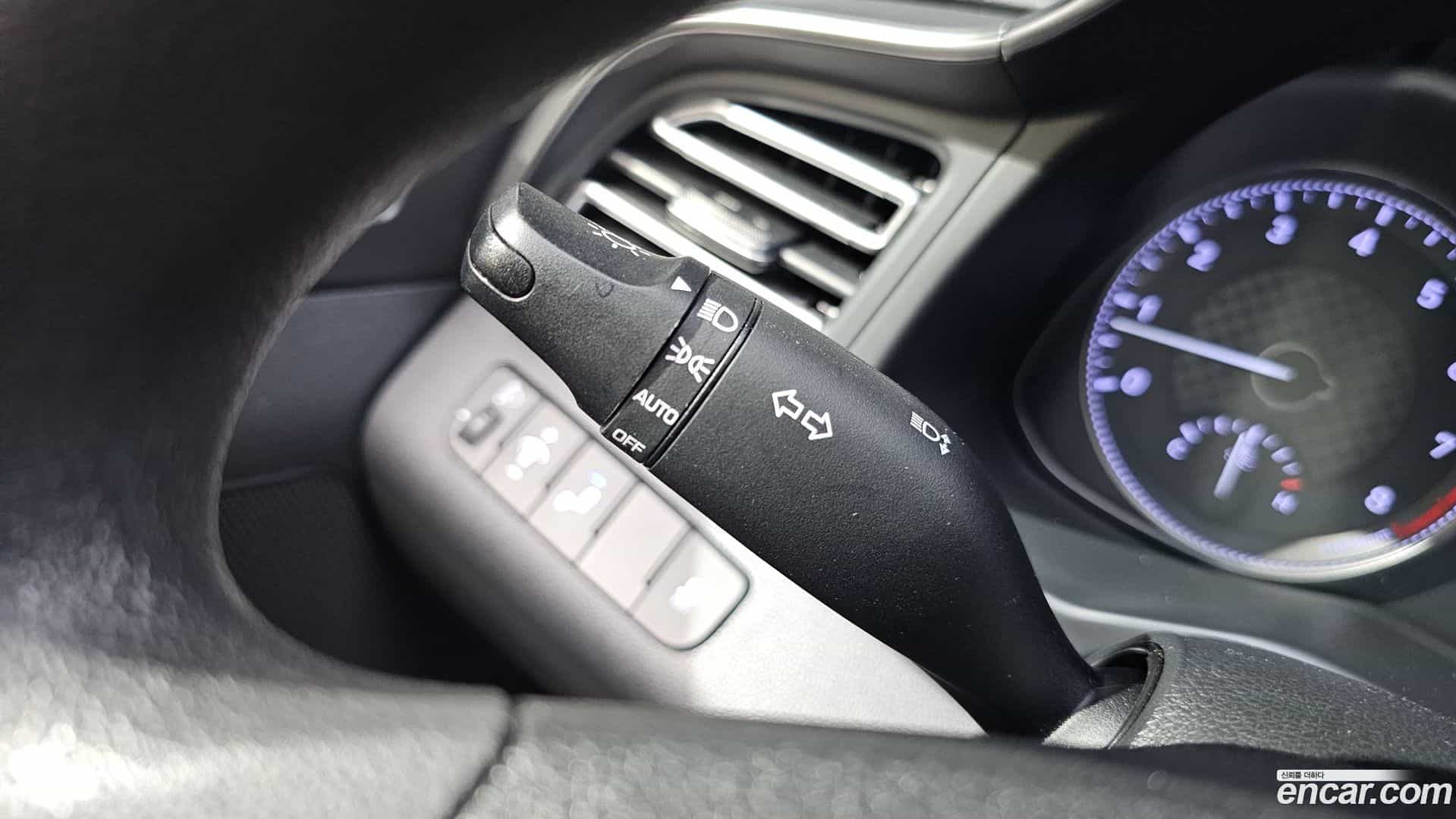 AVANTE Hyundai 2019.7-OPTION-040
