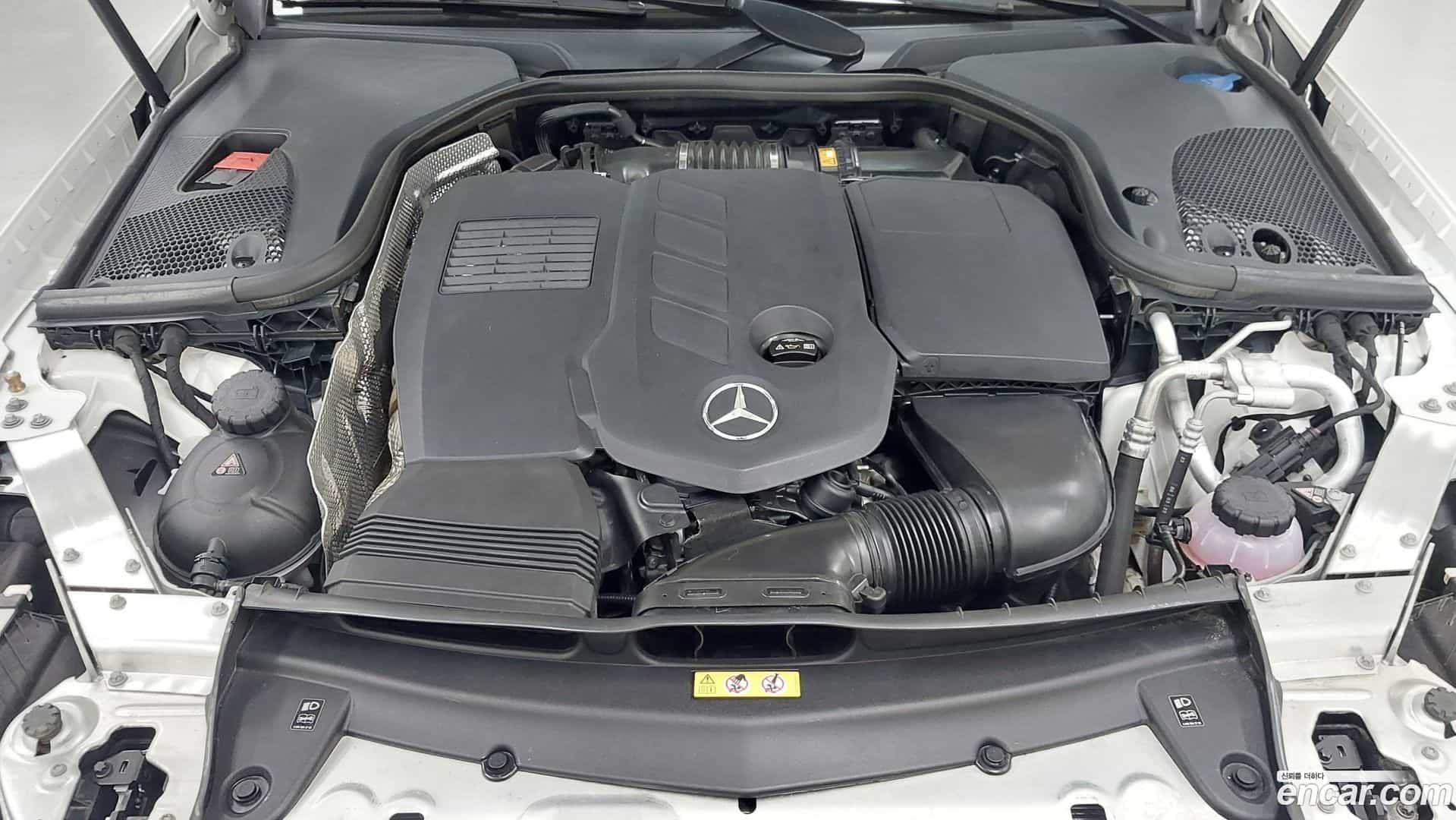 E-Class Mercedes-Benz 2022.7-OUTER-006