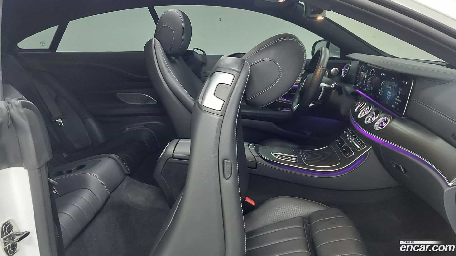 E-Class Mercedes-Benz 2022.7-INNER-010