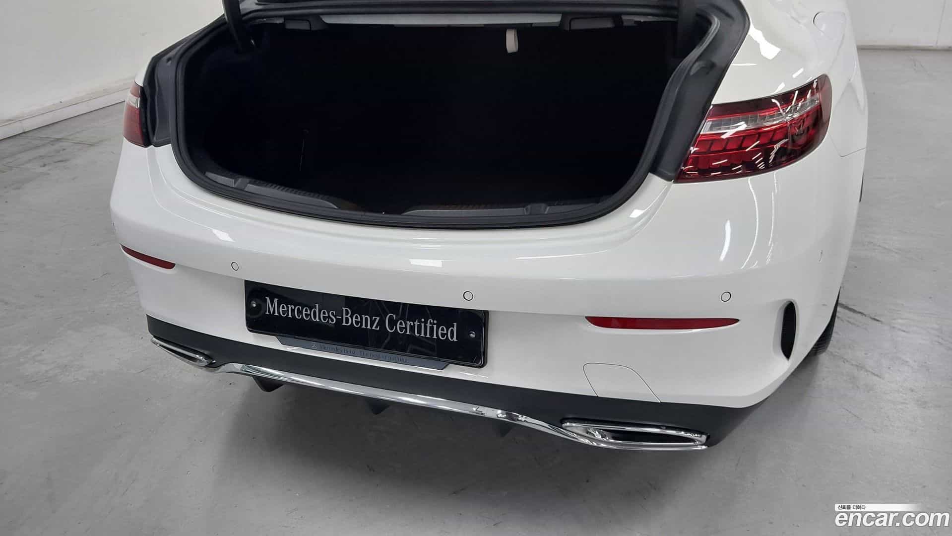 E-Class Mercedes-Benz 2022.7-OPTION-015