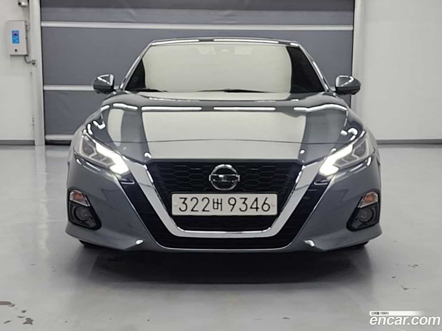 Altima Nissan 2019.11-OUTER-001