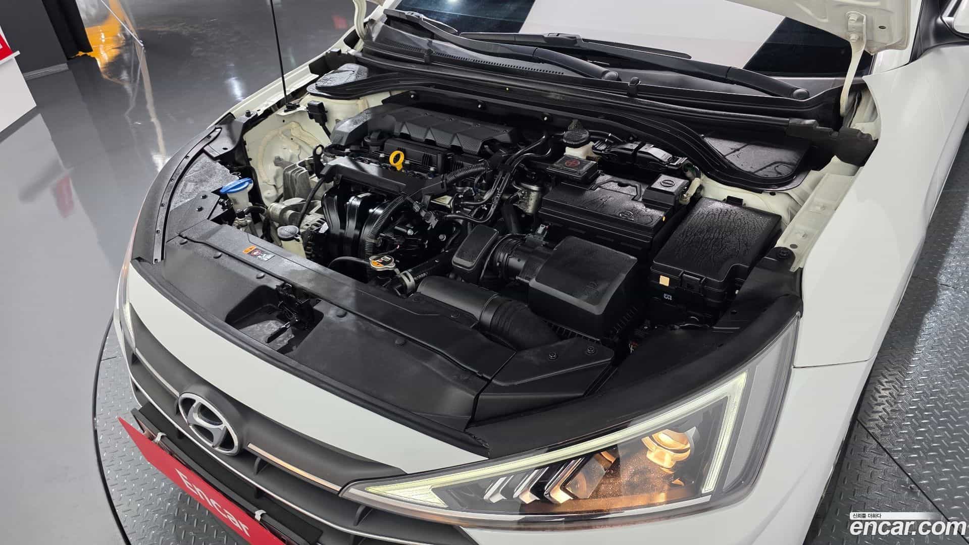 AVANTE Hyundai 2019.10-OUTER-006