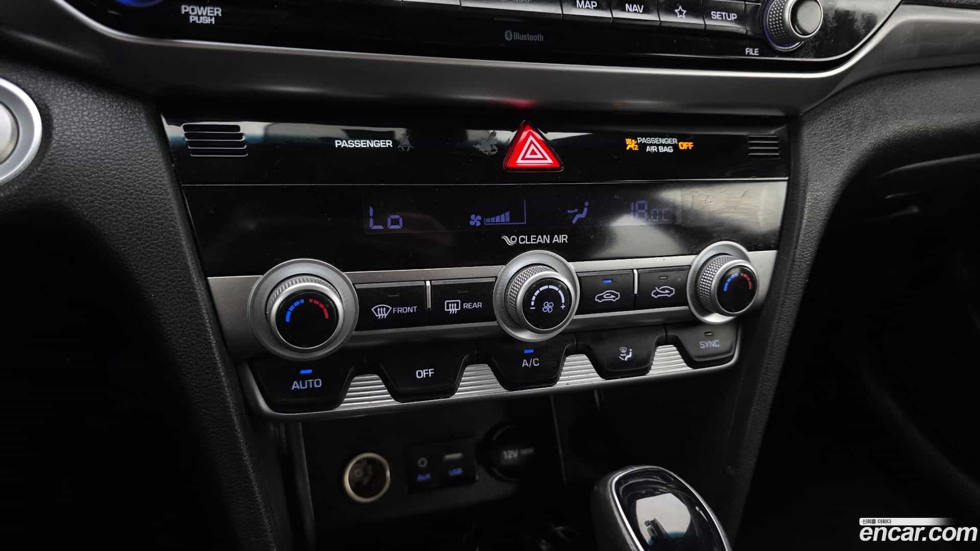 AVANTE Hyundai 2019.10-OPTION-021