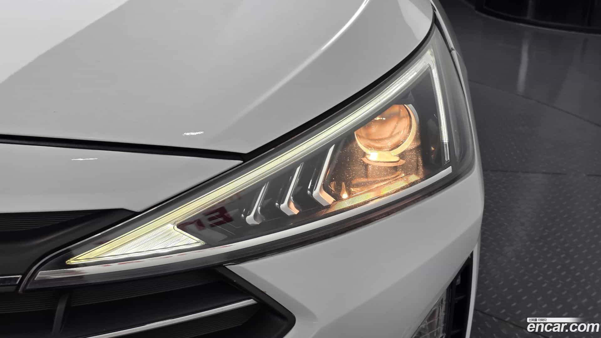 AVANTE Hyundai 2019.10-OUTER-032