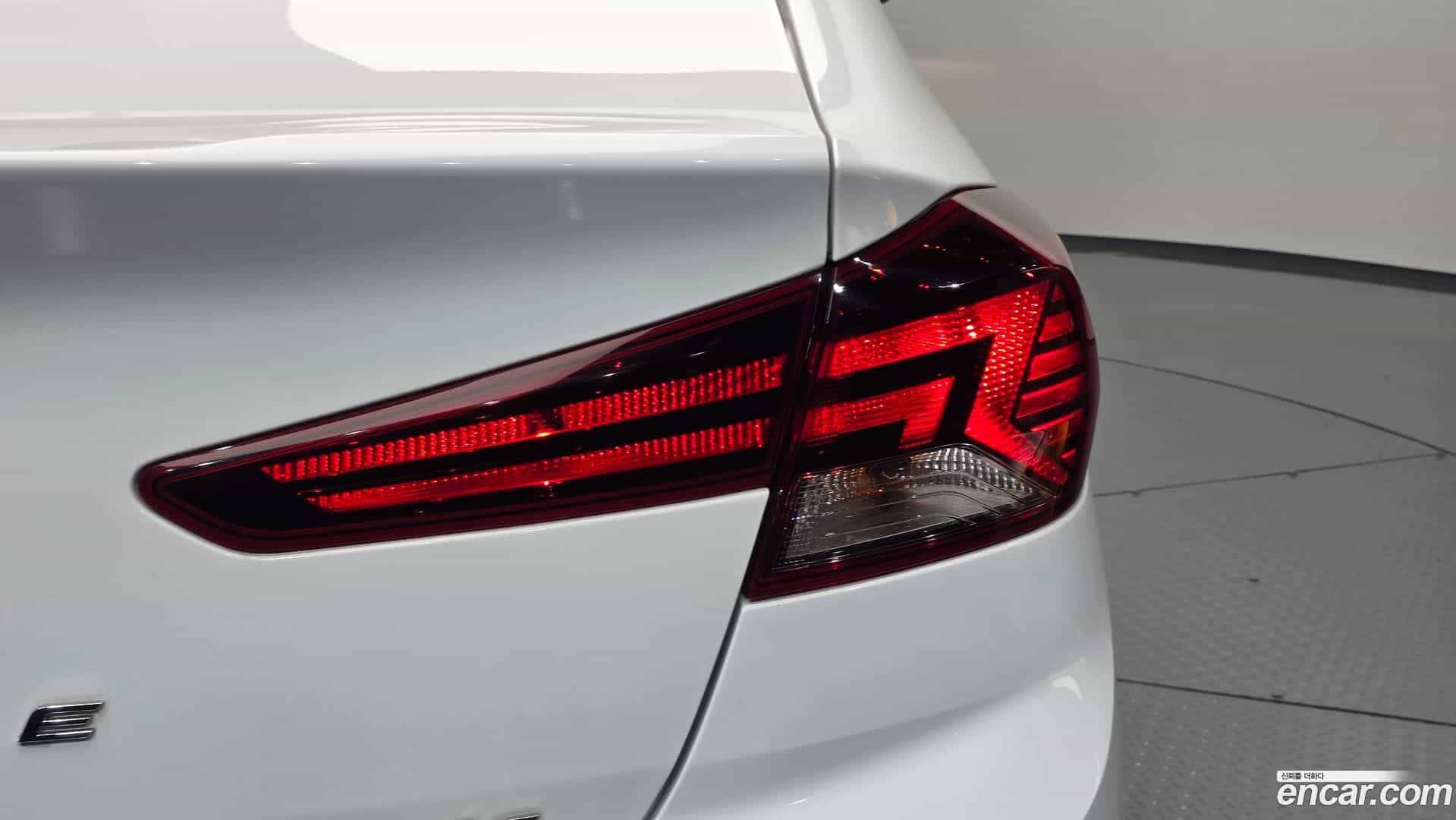 AVANTE Hyundai 2019.10-OUTER-033