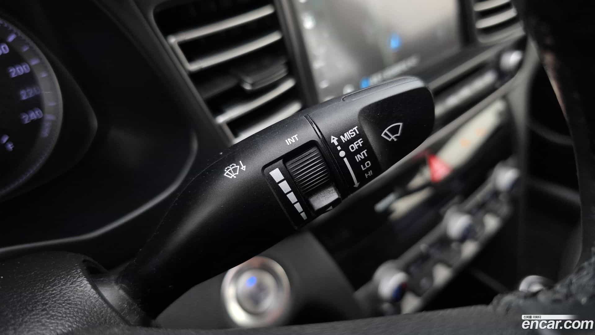 AVANTE Hyundai 2019.10-OPTION-040