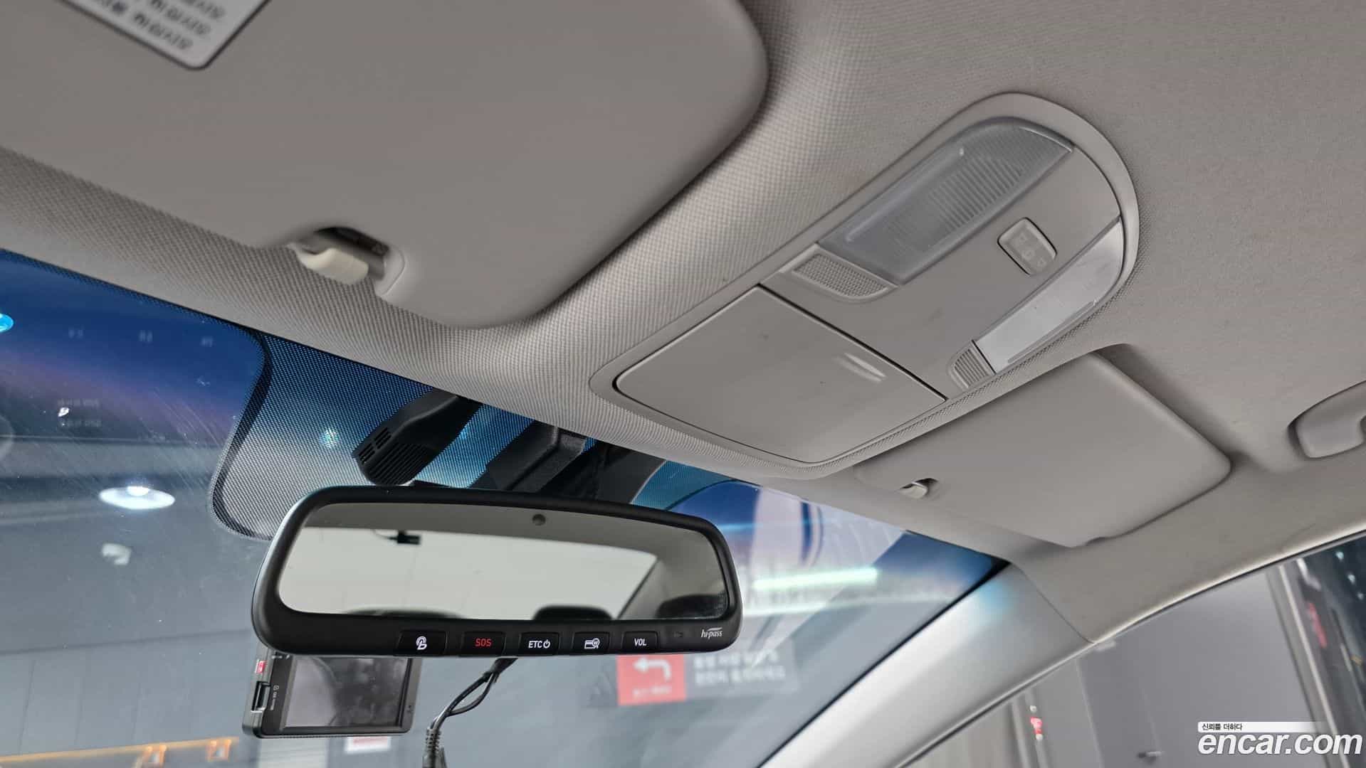 AVANTE Hyundai 2019.10-OPTION-042