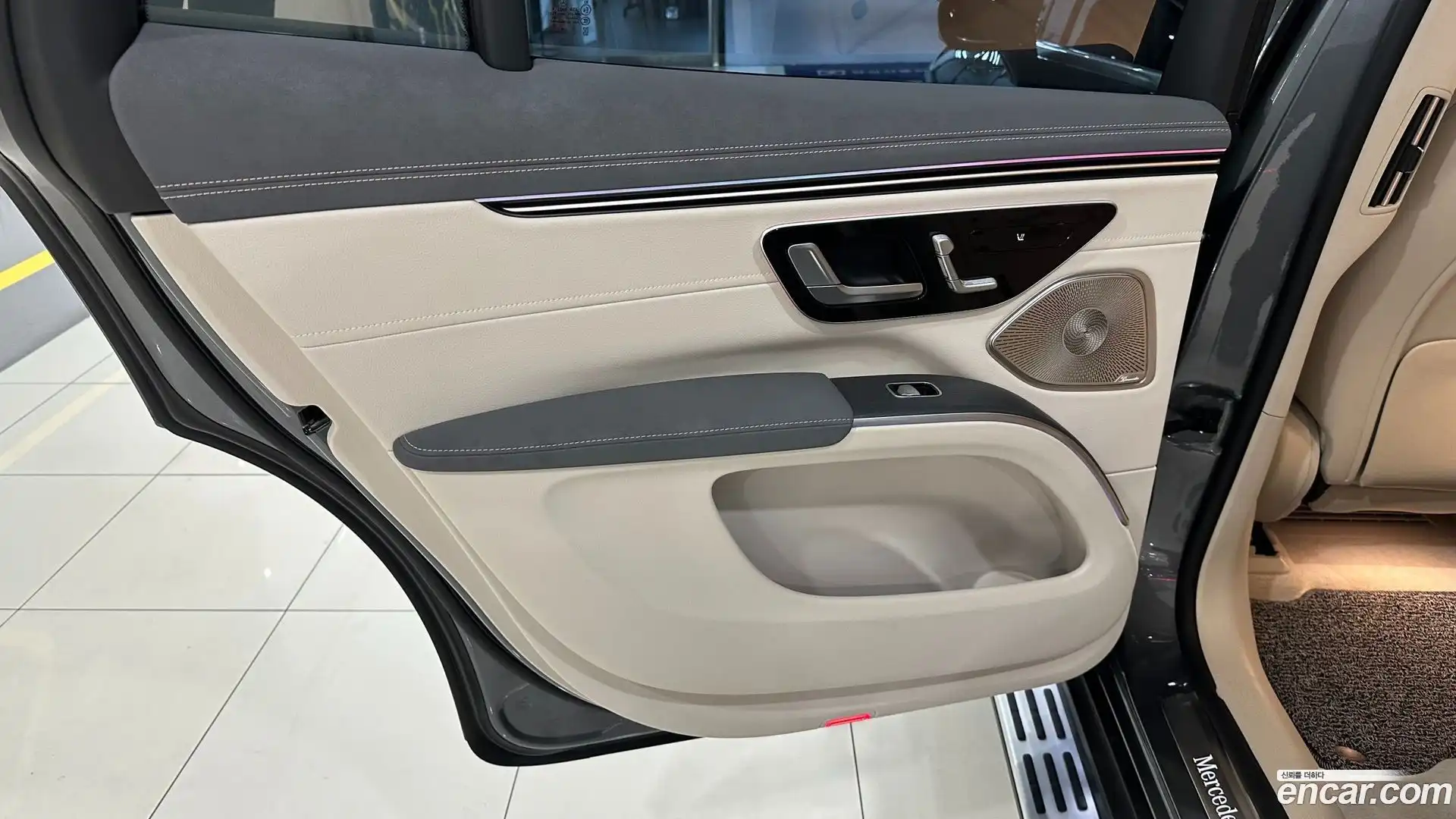 EQS Mercedes-Benz 2023.11-OPTION-015