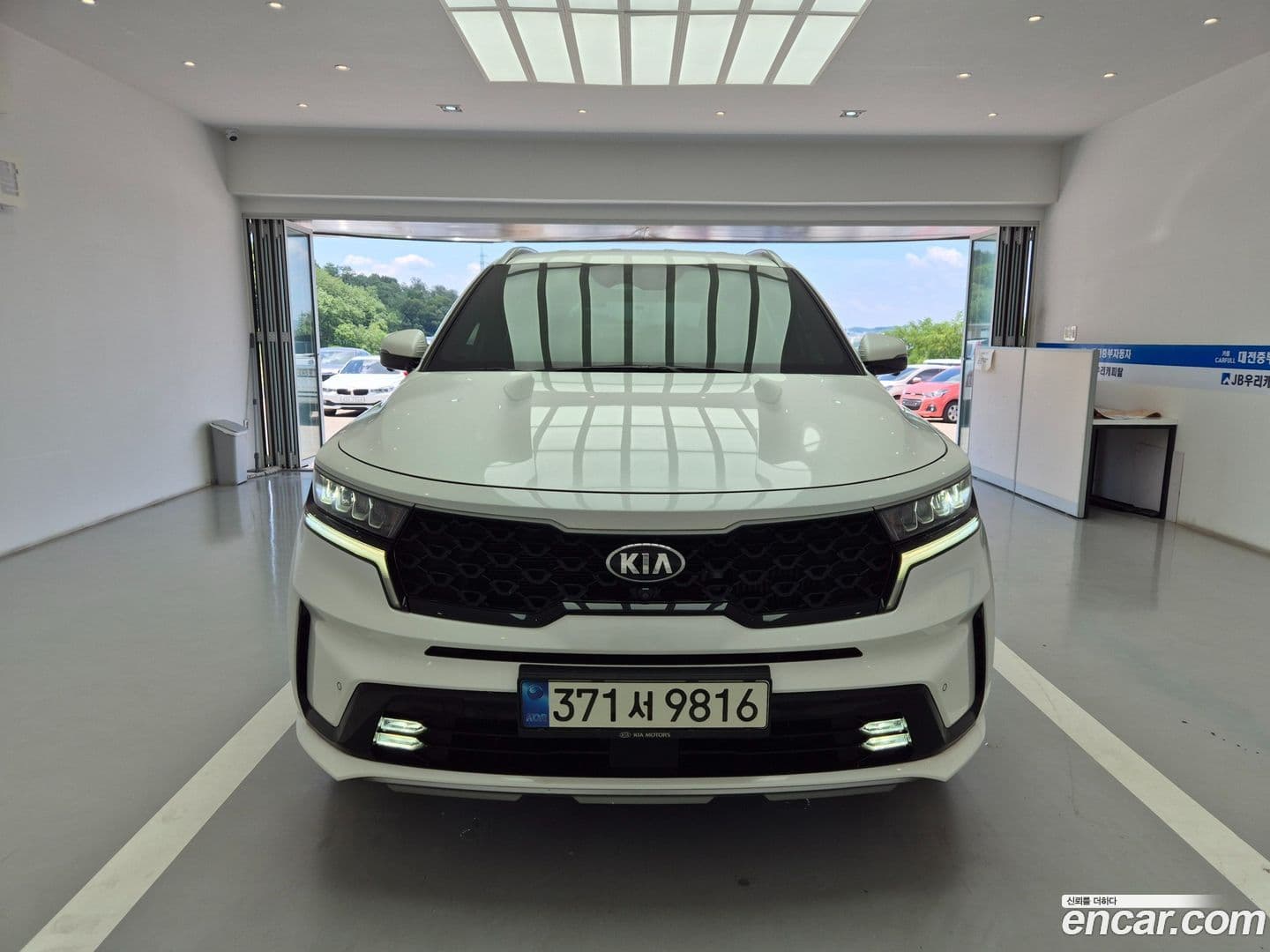 Main__Slider__Photo:Sorento Kia 2021.0-0