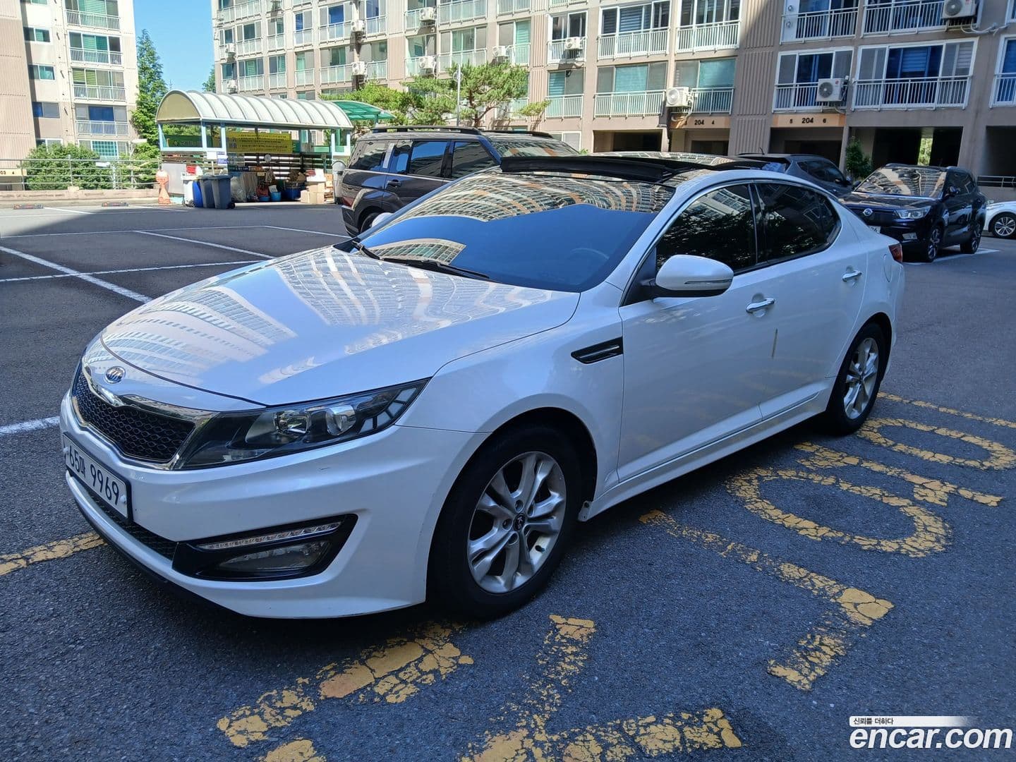 Main__Slider__Photo:K5 Kia 2011.9-0