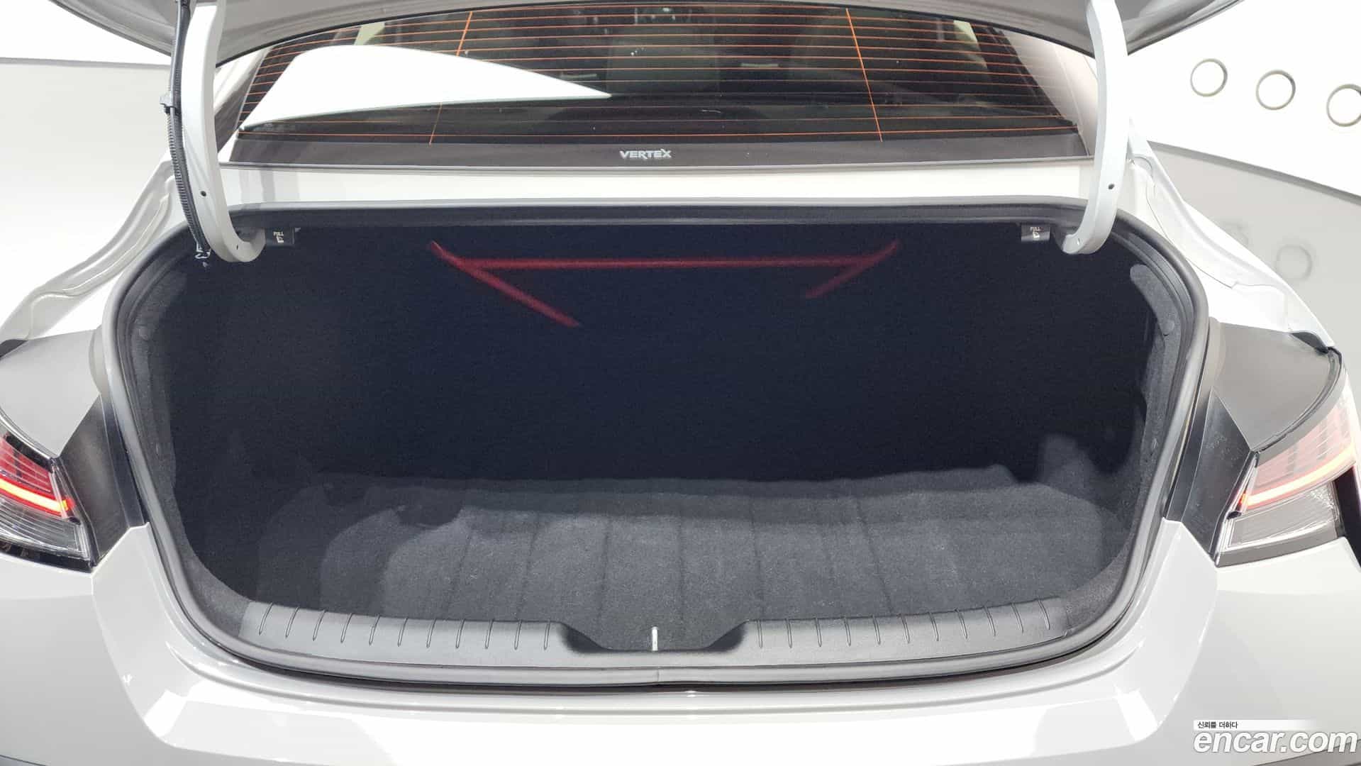 AVANTE Hyundai 2023.11-OPTION-022