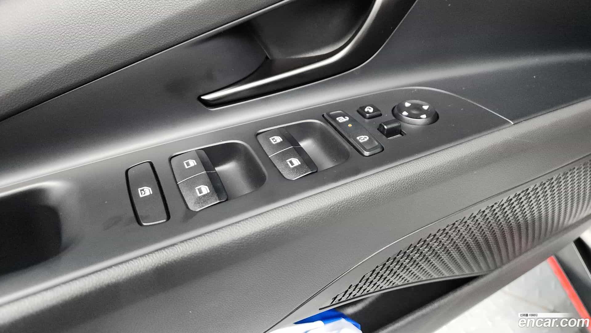 AVANTE Hyundai 2023.11-OPTION-042