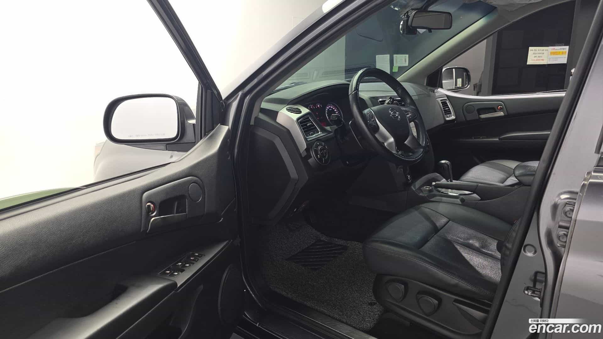 KORANDO KG Mobility 2017.2-INNER-010
