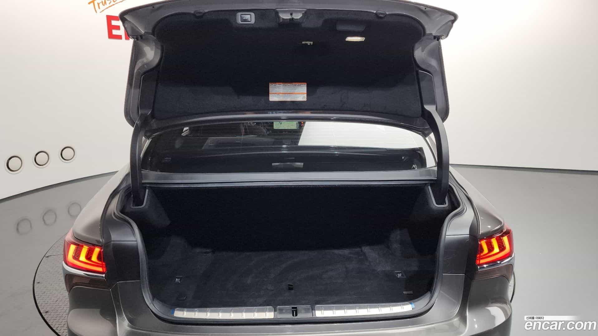 LS Lexus 2019.5-OPTION-041