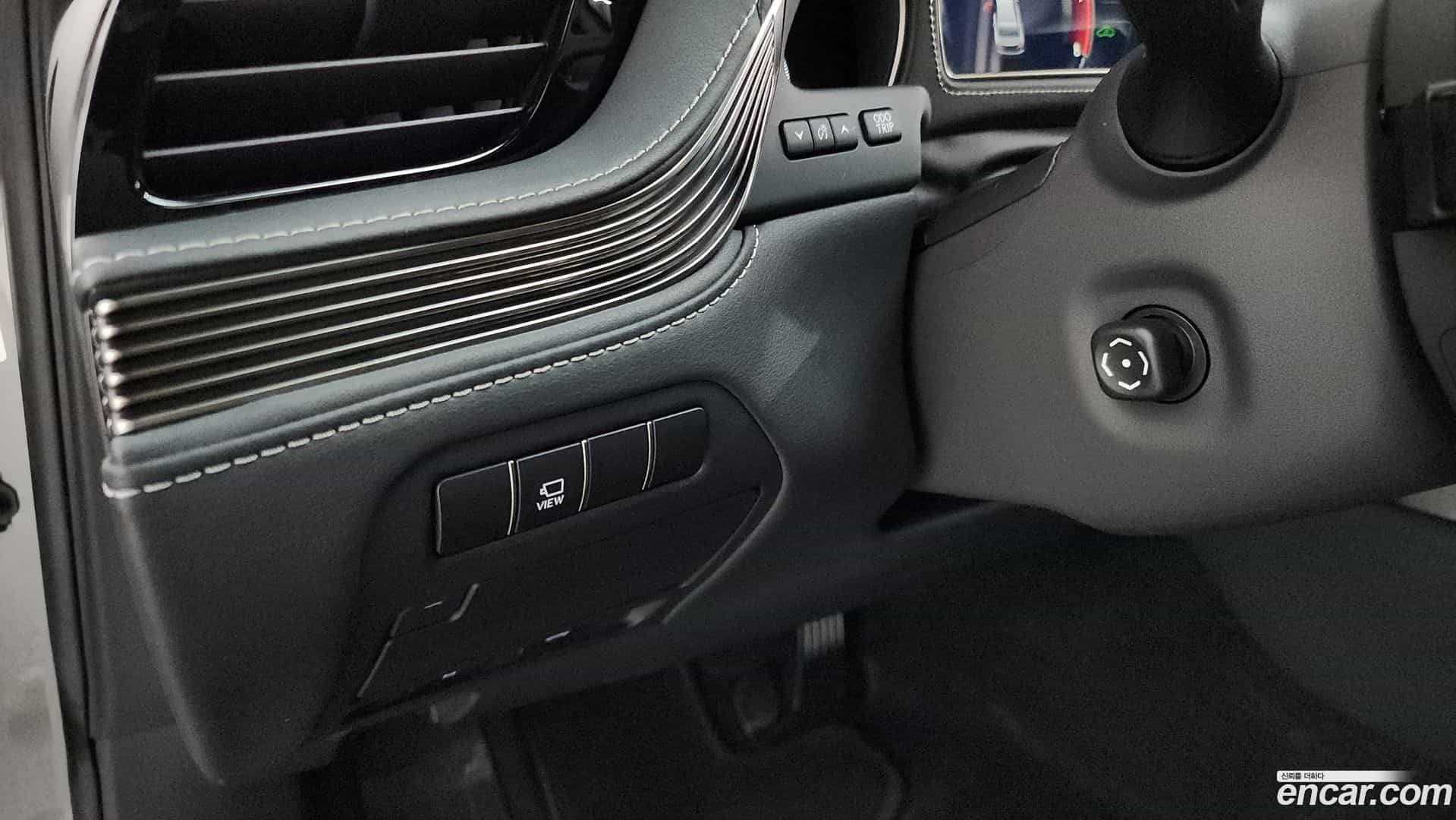 LS Lexus 2019.5-OPTION-043