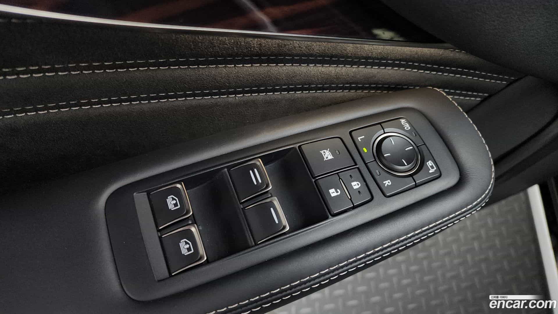 LS Lexus 2019.5-OPTION-048