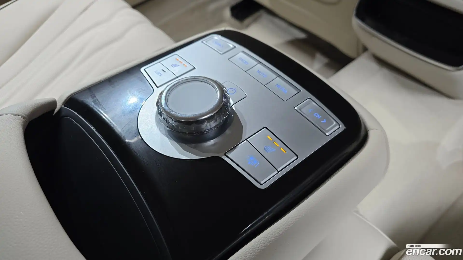 G80 Genesis 2025.10-OPTION-022
