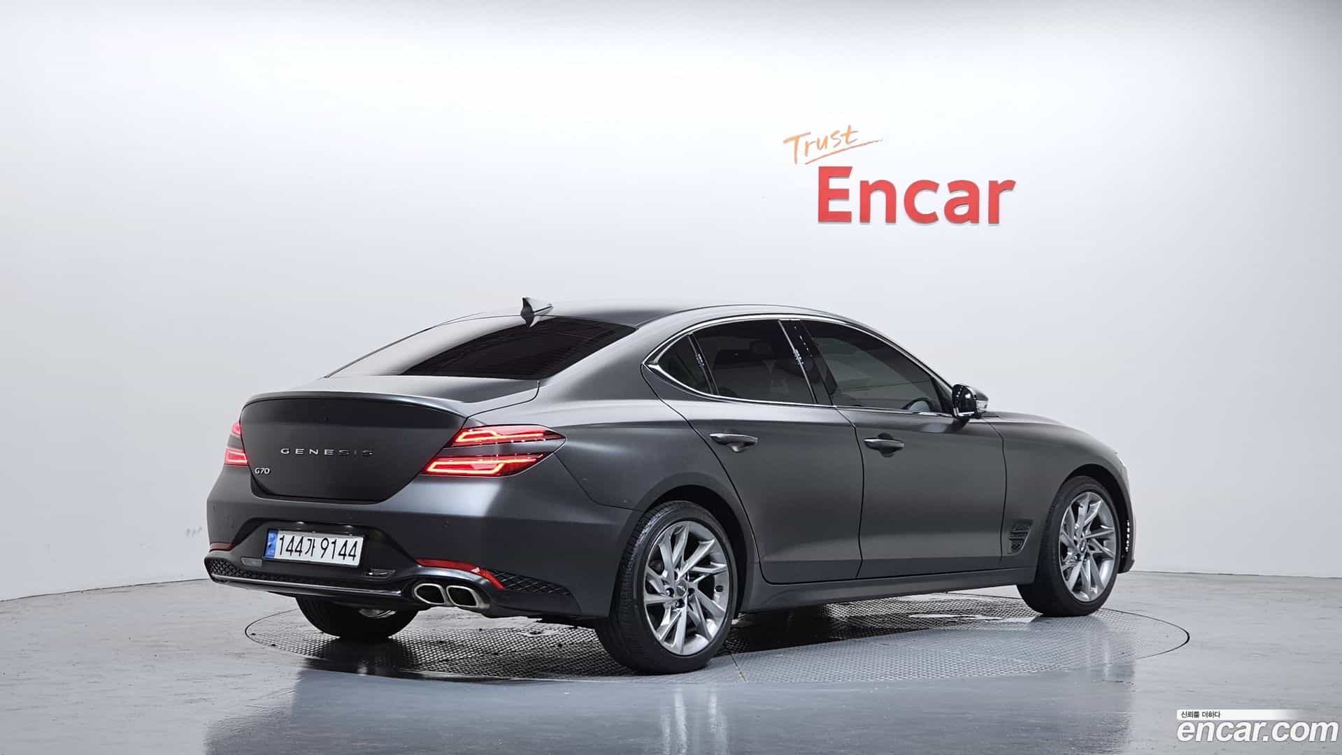 G70 Genesis 2022.11-OUTER-002