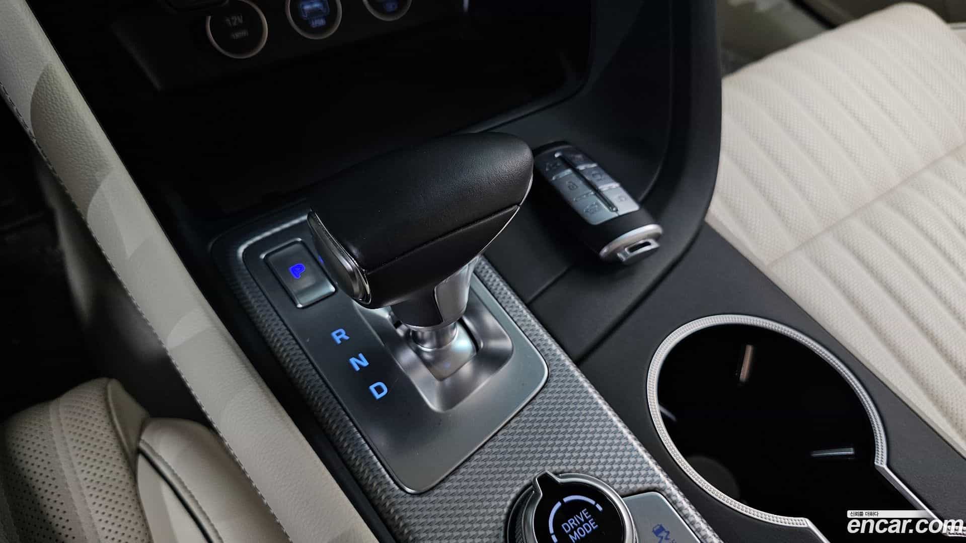 G70 Genesis 2022.11-INNER-009
