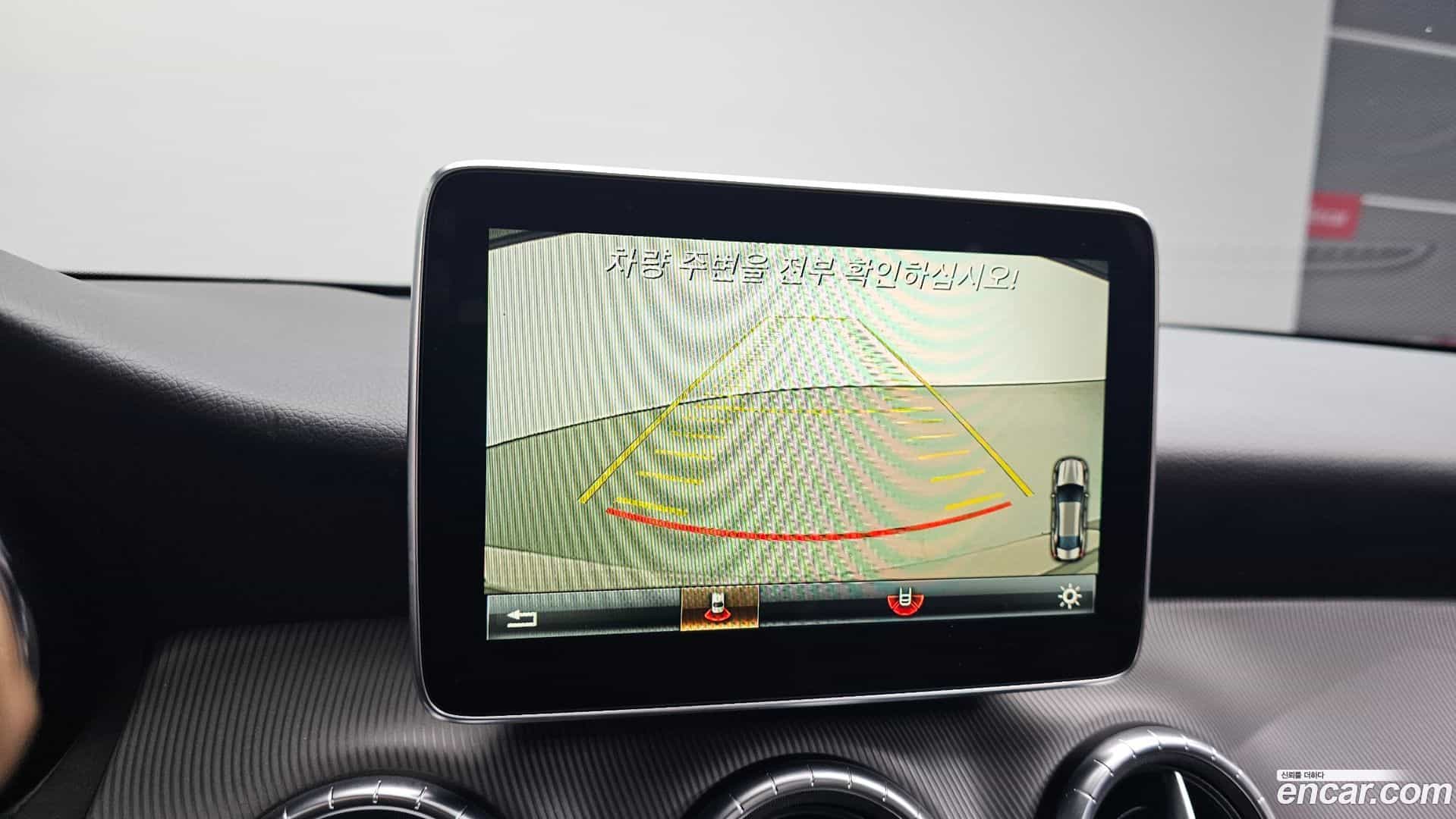 CLA-Class Mercedes-Benz 2016.3-OPTION-017