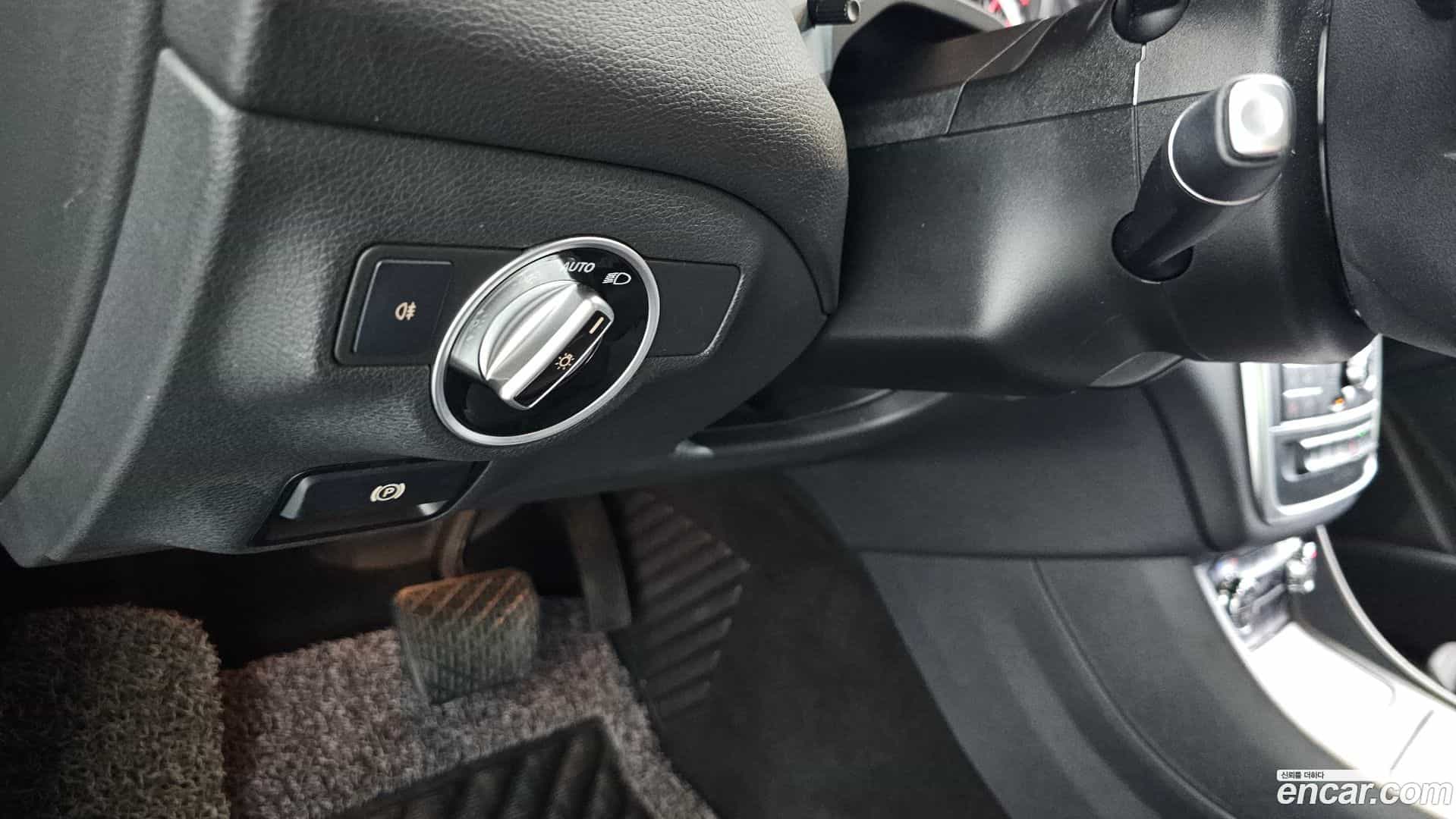 CLA-Class Mercedes-Benz 2016.3-OPTION-023