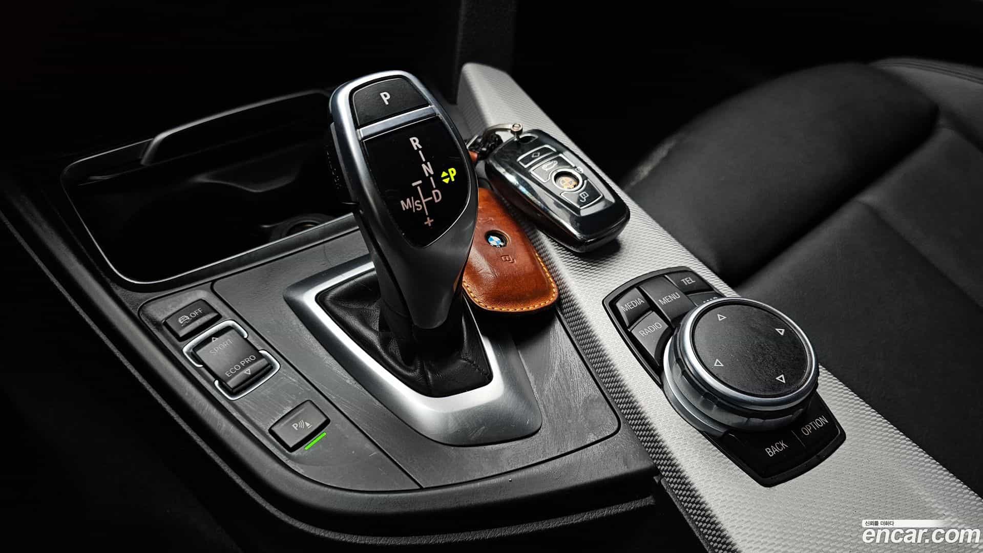 3-Series BMW 2016.8-INNER-009