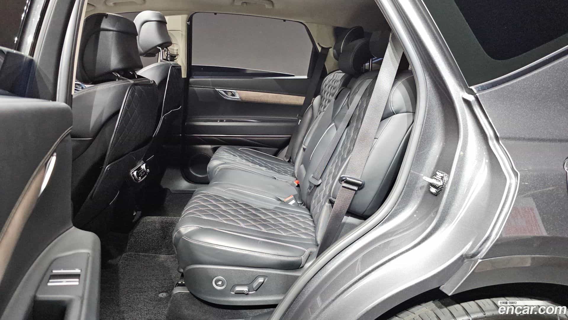 GV80 Genesis 2021.2-INNER-036