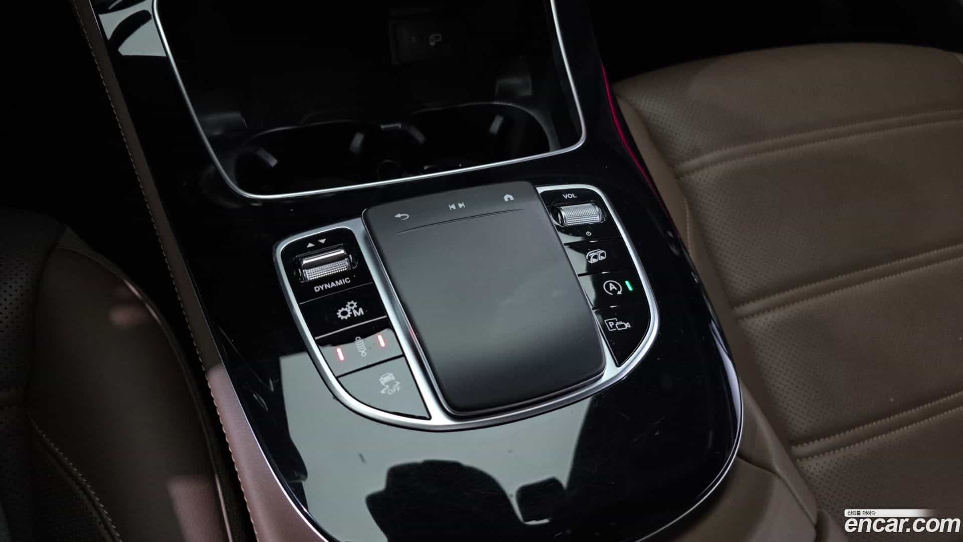 E-Class Mercedes-Benz 2021.3-OPTION-019