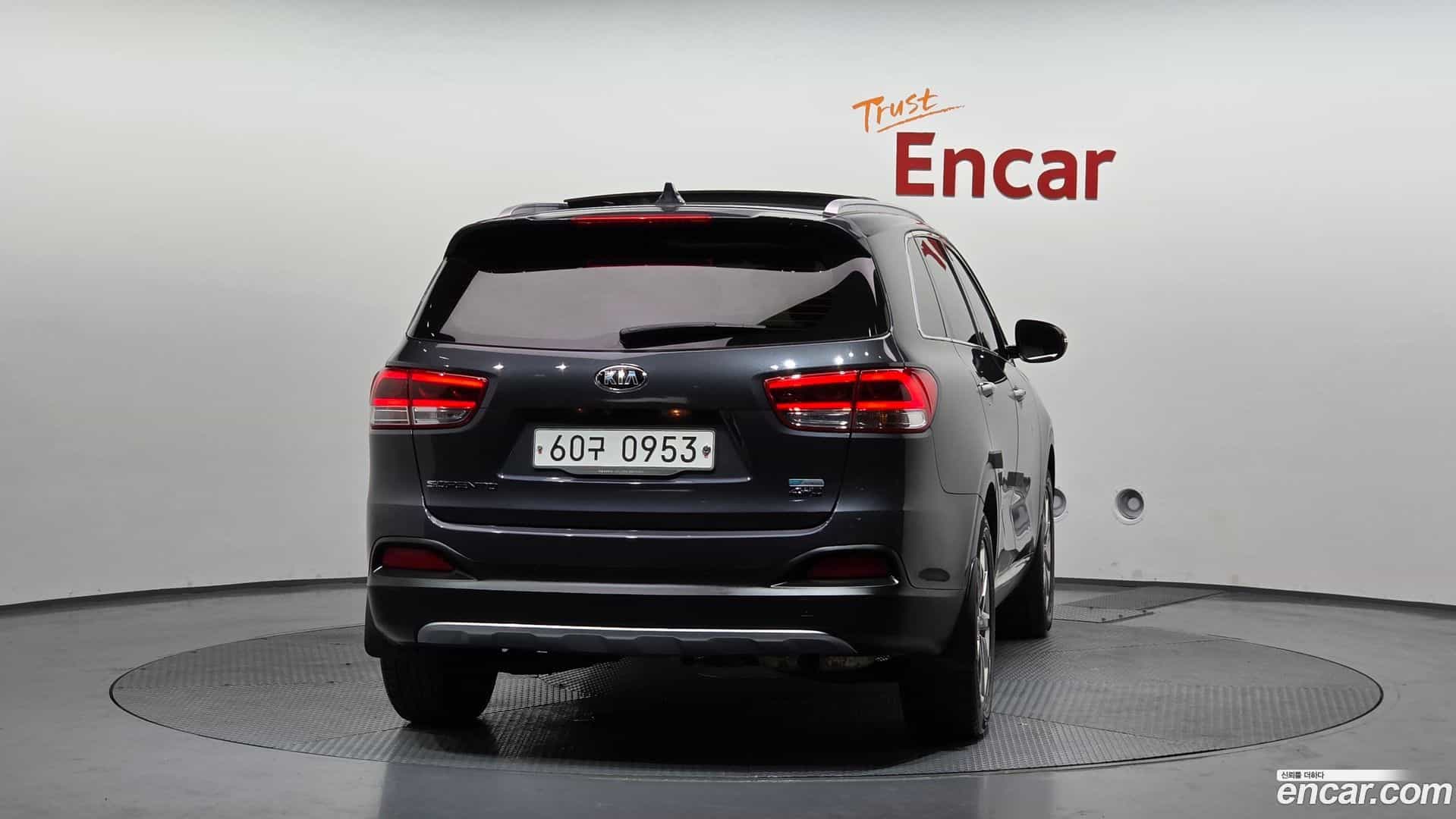 Sorento Kia 2016.2-OUTER-004