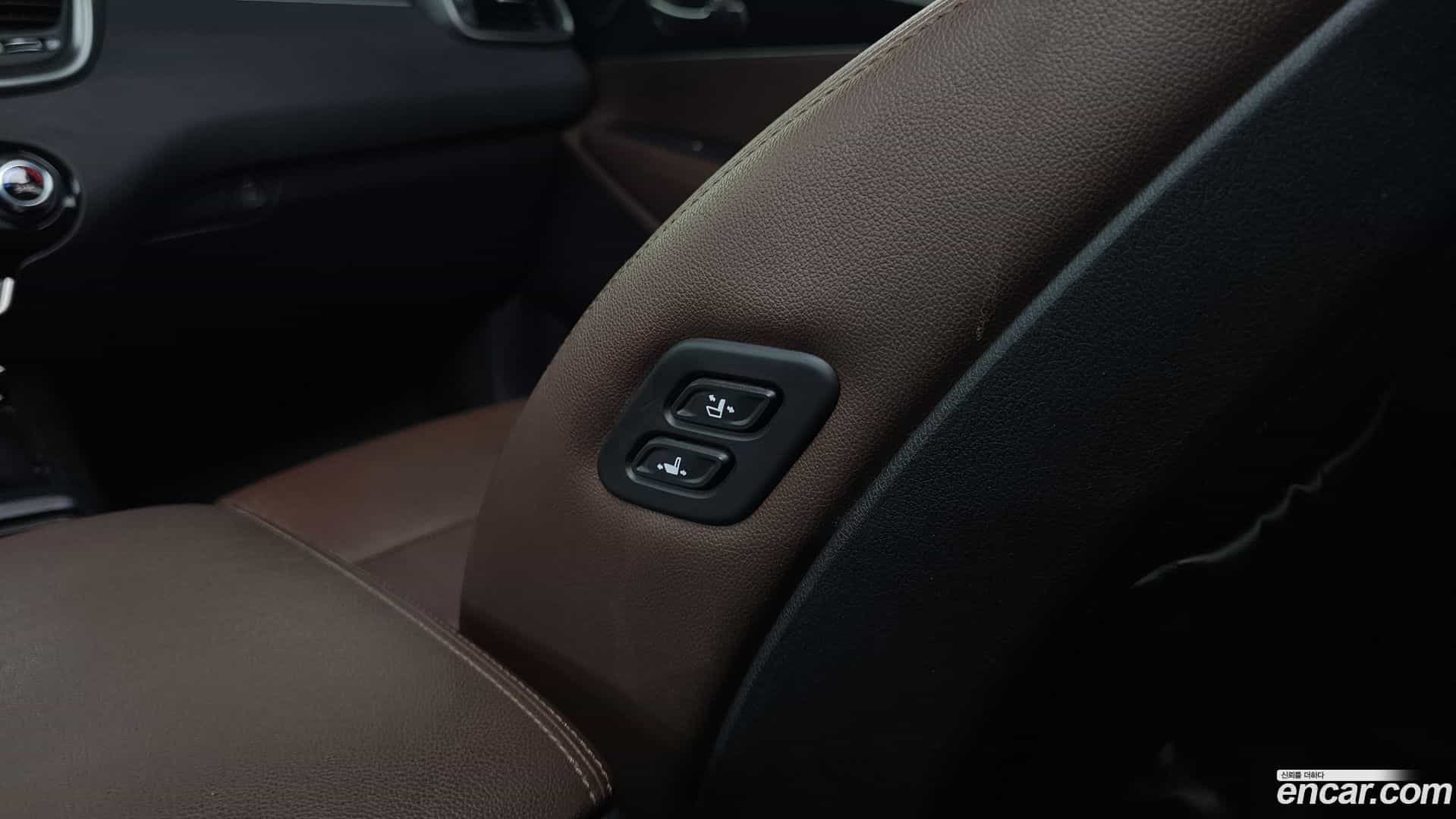 Sorento Kia 2016.2-OPTION-021
