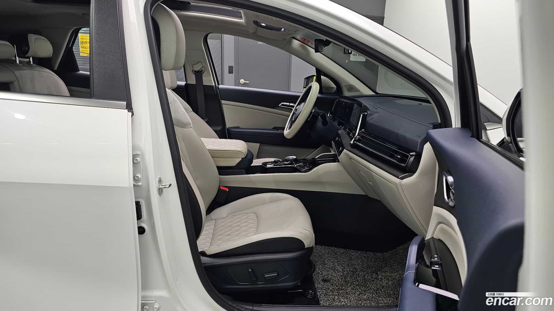 Sportage Kia 2022.8-INNER-036