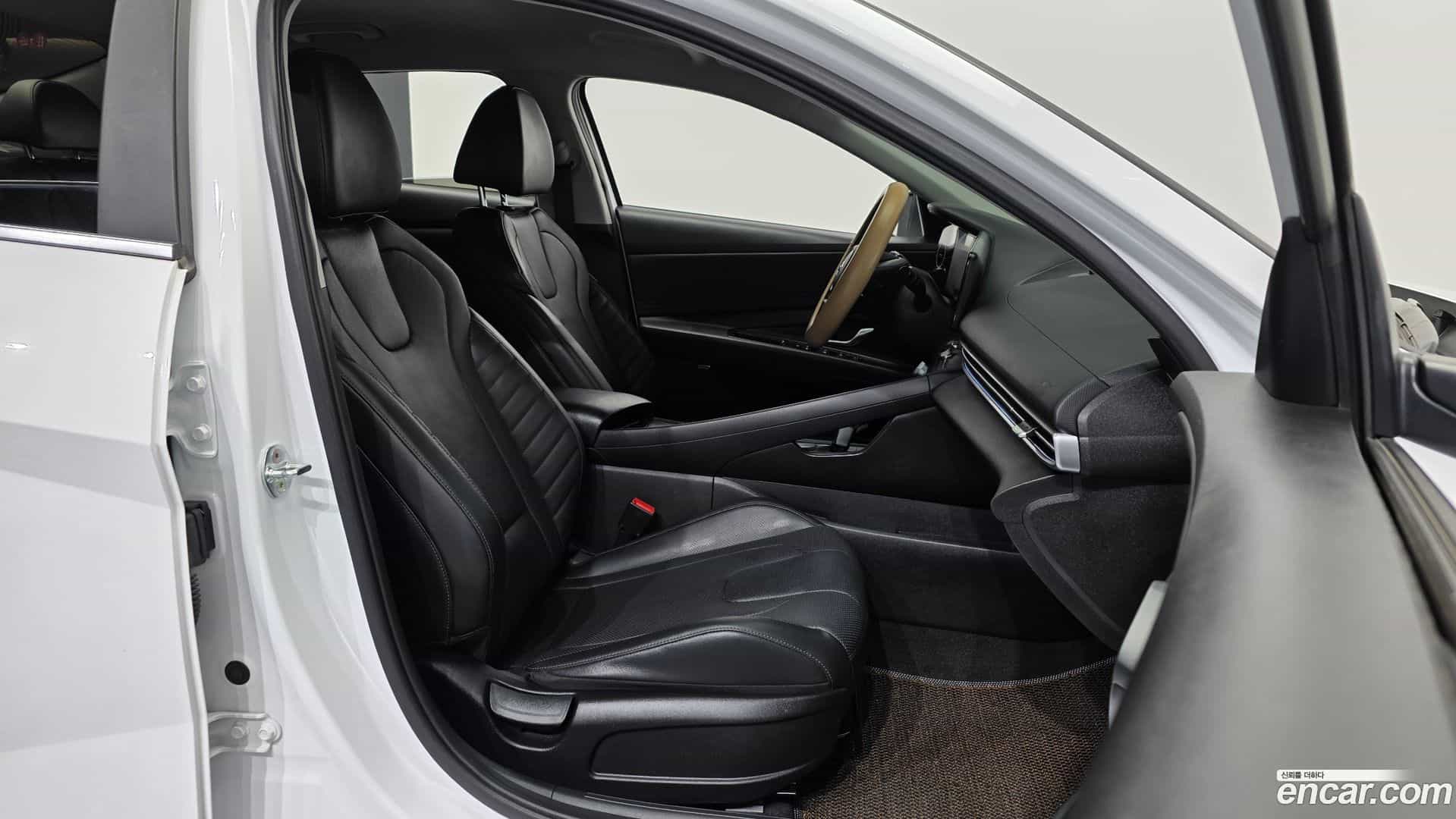 AVANTE Hyundai 2020.3-OPTION-015