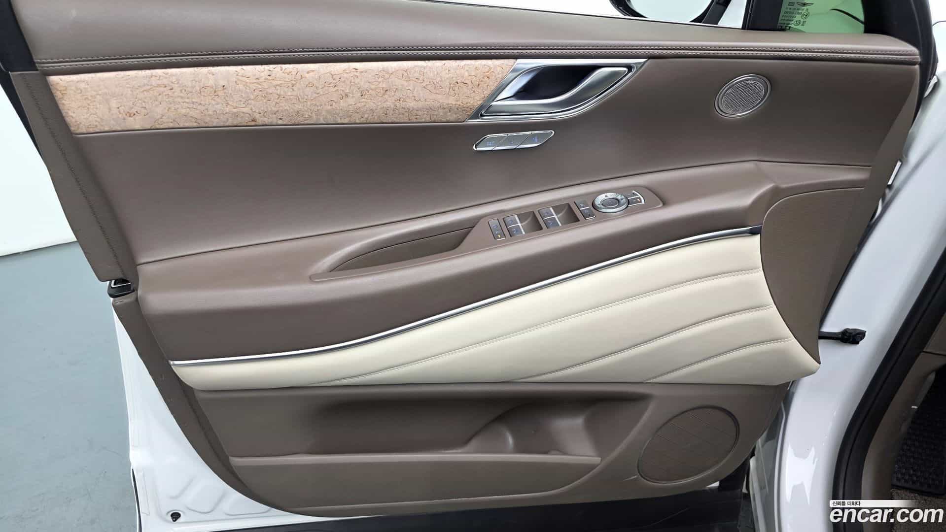 GV80 Genesis 2023.2-INNER-034