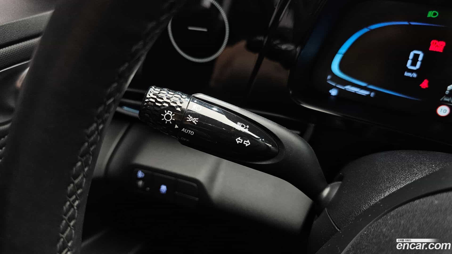 AVANTE Hyundai 2023.3-OPTION-043