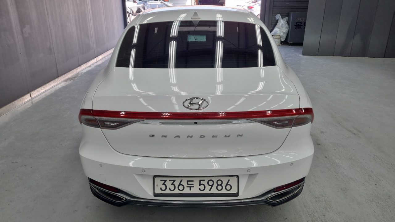 Grandeur Hyundai 2022.2-OUTER-004